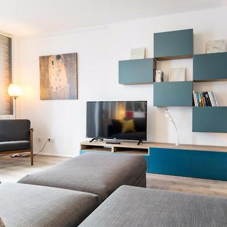 Homefy Oldtown Apartment - 6 People - 2 Bath - Balcony - Top Location Düsseldorf Esterno foto